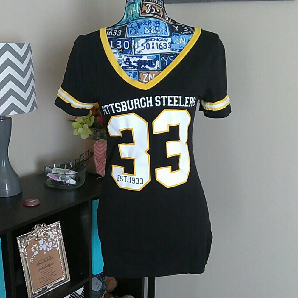 Sold Pittsburgh Steelers NFL #33 Short Sleeved Tee S